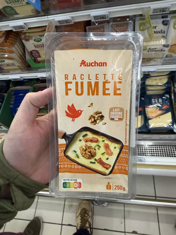 Auchan Raclette Fumée / Wędzony ser raclette w plastrach | 250g
