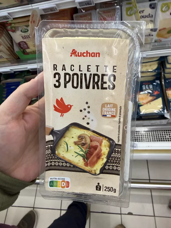 Auchan Raclette 3 Poivres / Ser raclette z trzema rodzajami pieprzu, plastry | 250g
