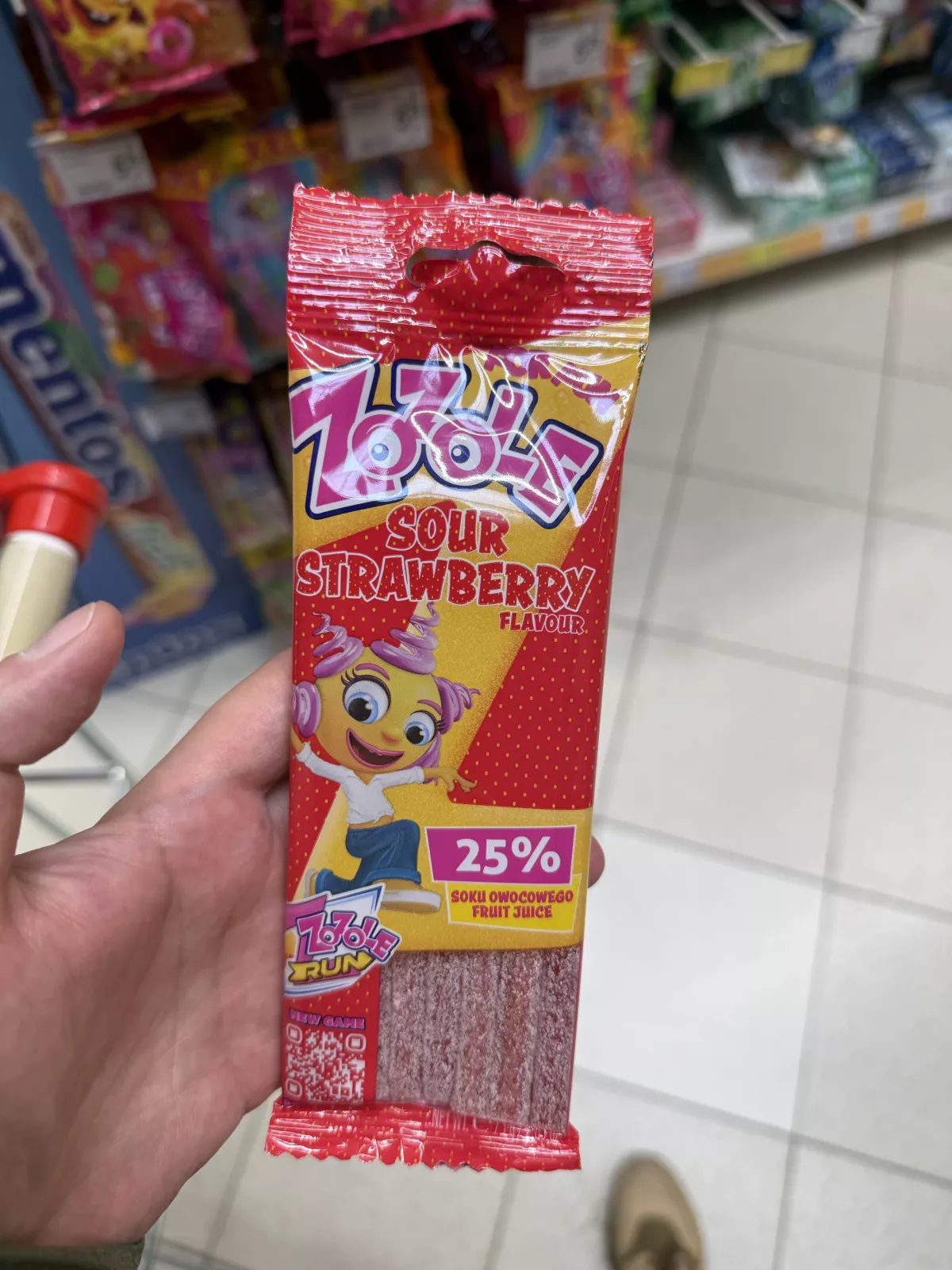 Zozole For Fun Sour Strawberry Flavour Zozole Run | 75g