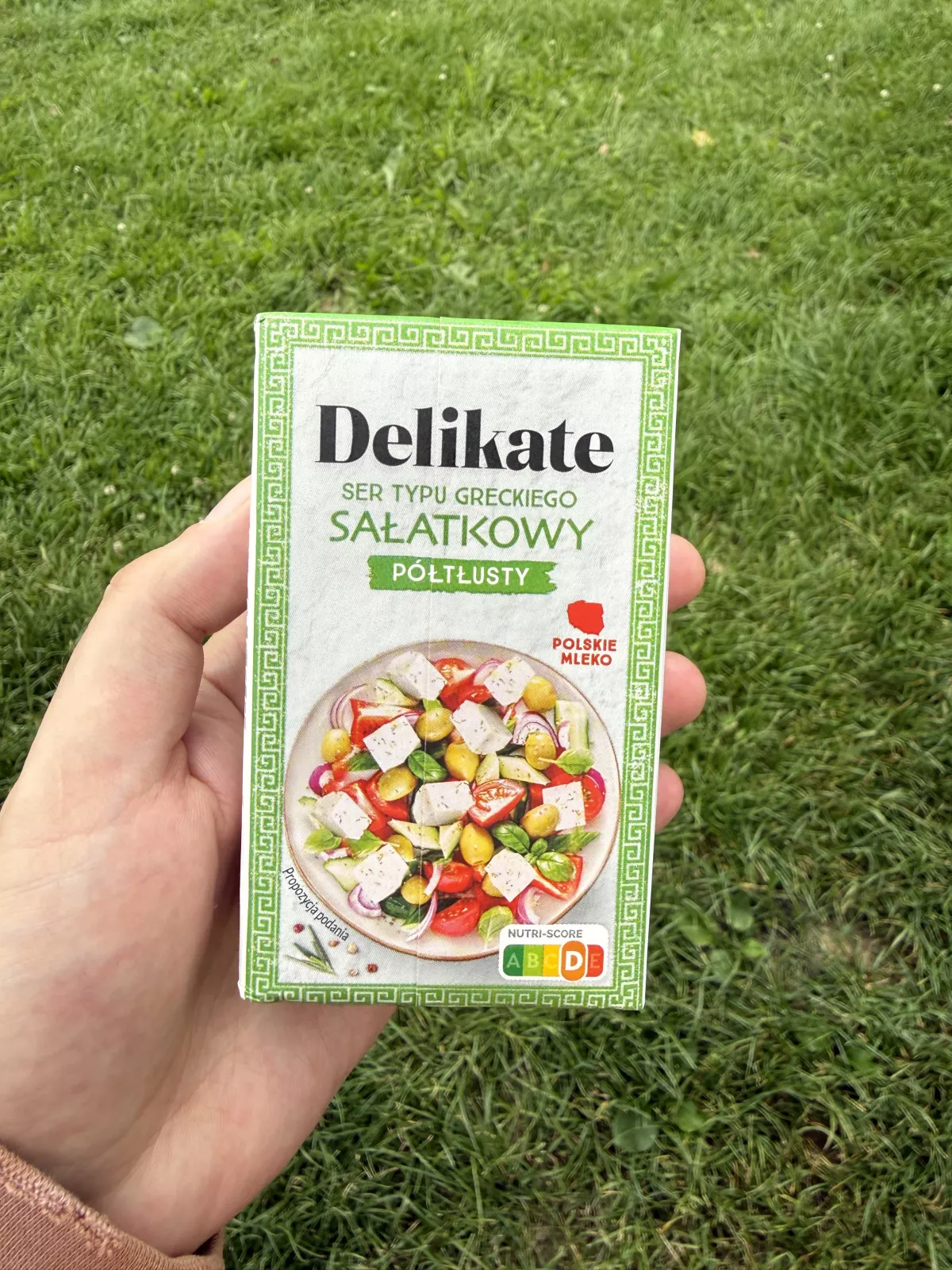 Delikate Ser typu greckiego sałatkowy półtłusty | 270g