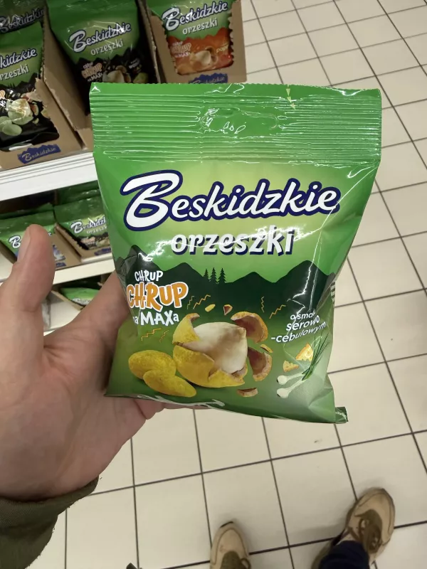 Beskidzkie Orzeszki ziemne w cieście o smaku serowo-cebulowym | 70g