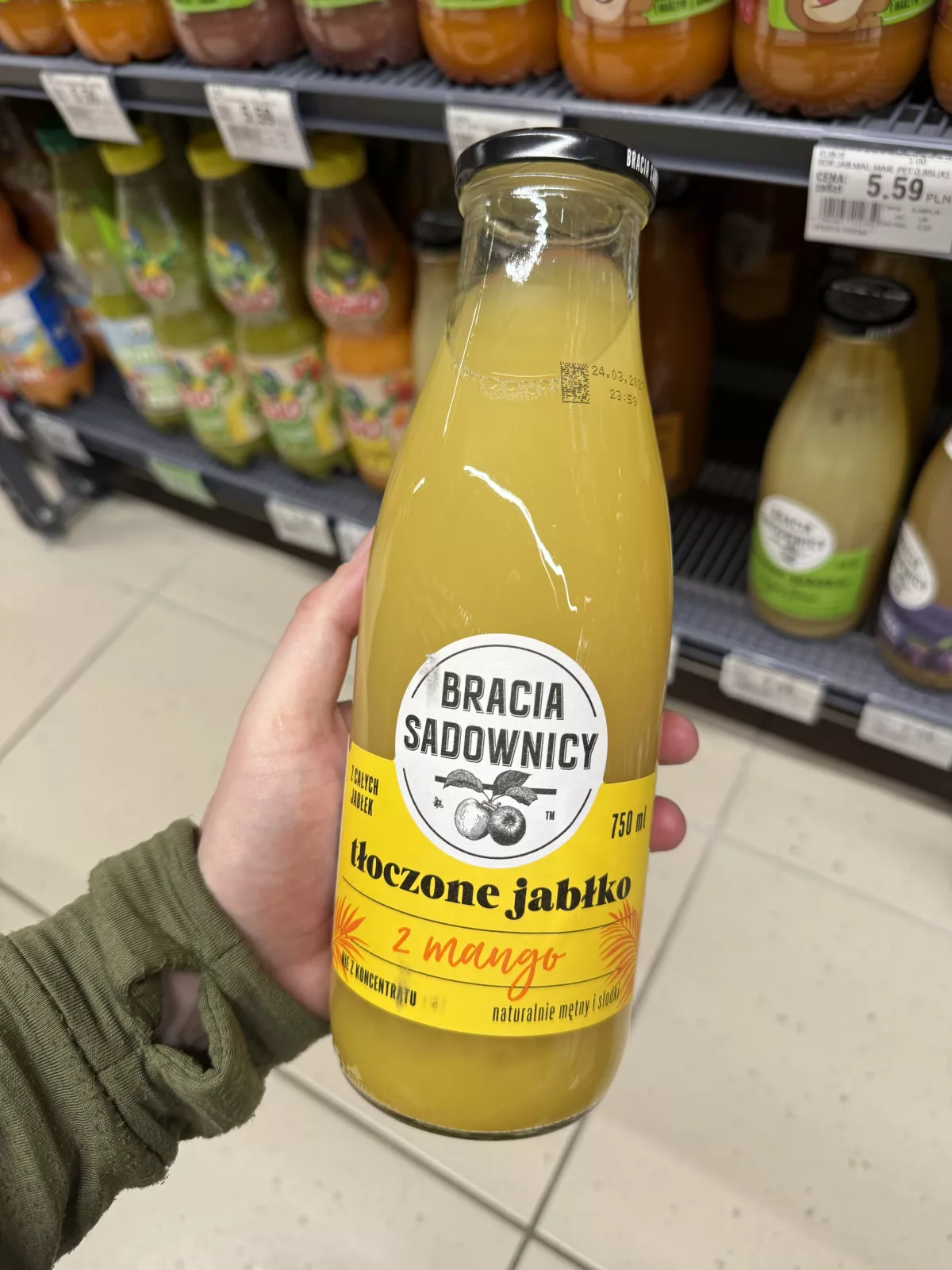 Bracia Sadownicy Tłoczone jabłko z mango | 750ml