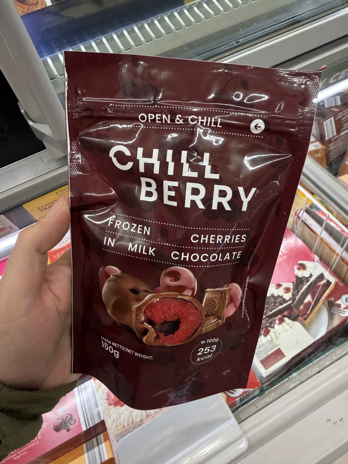 Chillberry Mrożone wiśnie w mlecznej czekoladzie | 150g