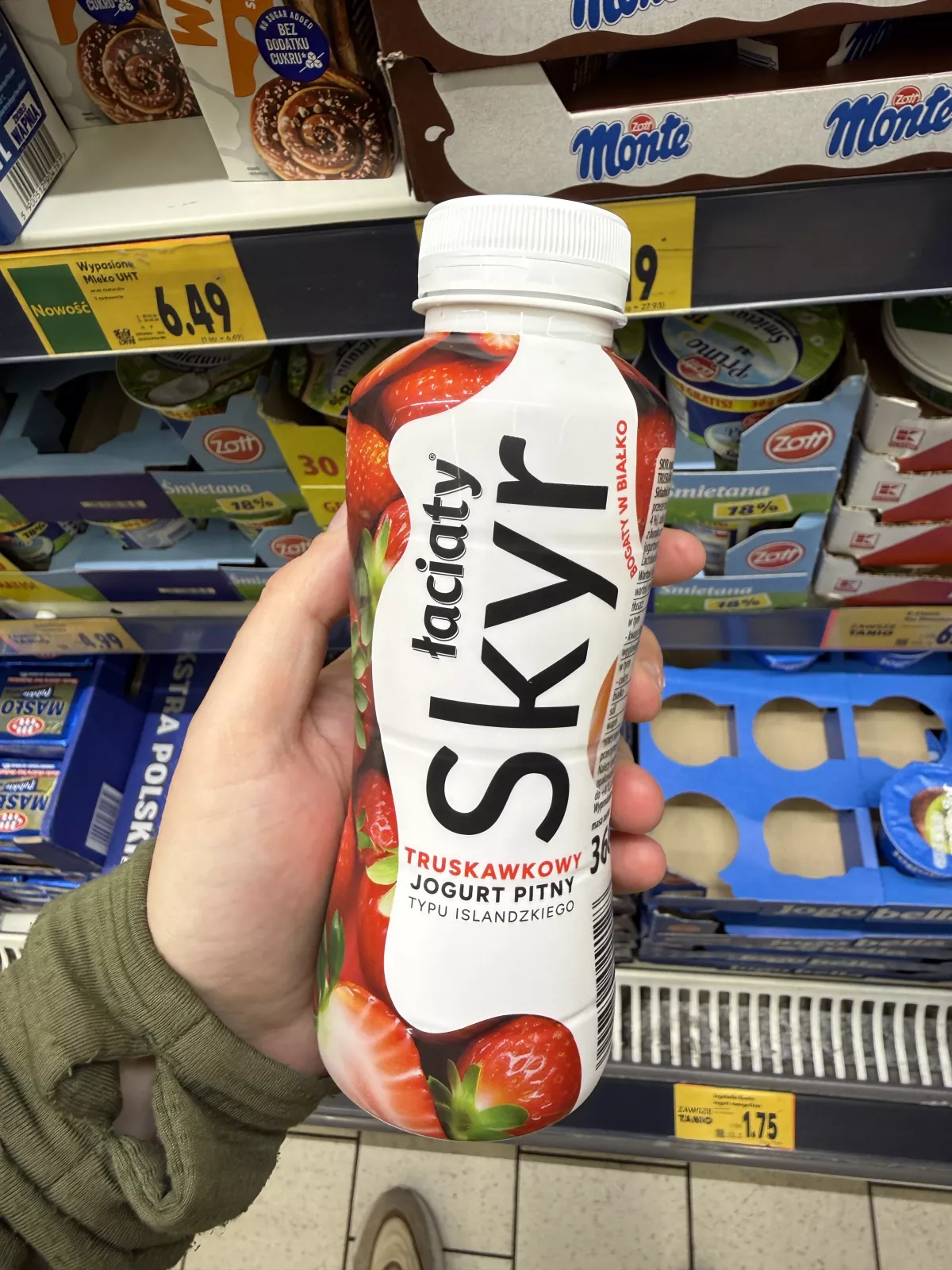 Łaciaty Skyr Jogurt Pitny Truskawkowy | 360g