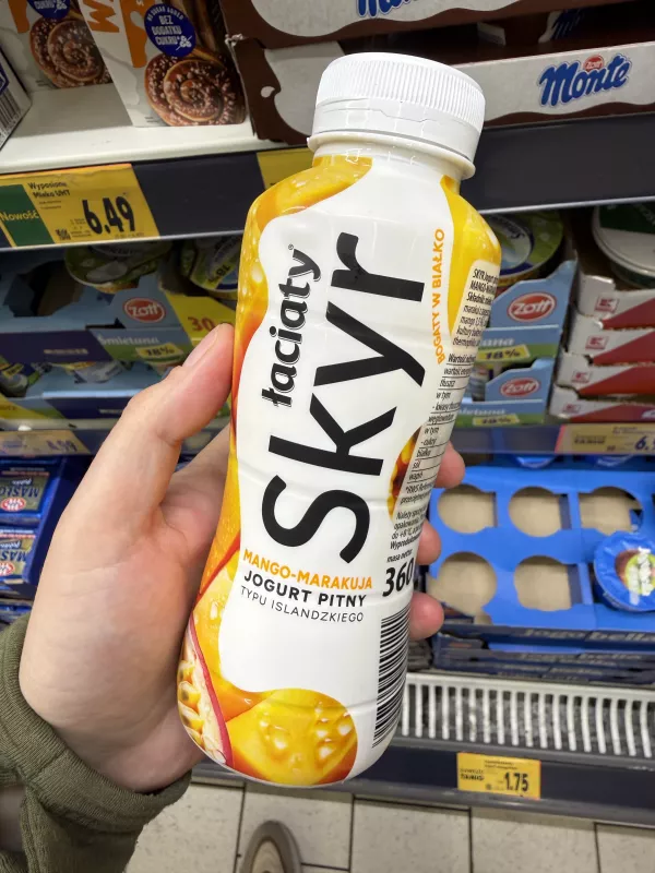 Łaciaty Skyr Jogurt Pitny Mango-Marakuja | 360g