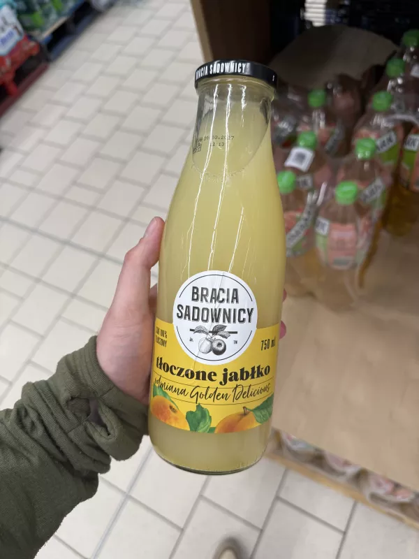 Bracia Sadownicy Tłoczone jabłko odmiana Golden Delicious | 750ml
