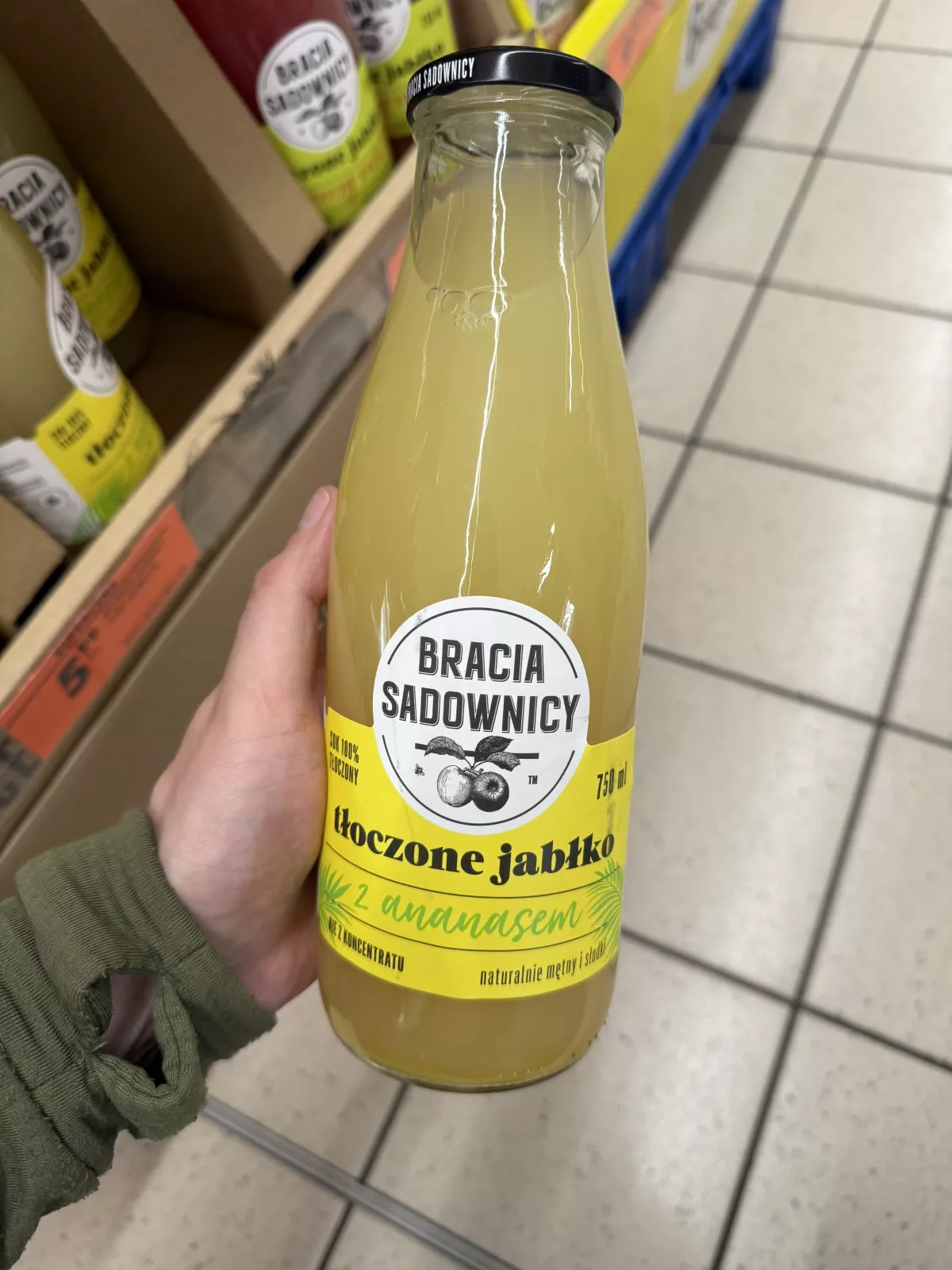 Bracia Sadownicy Tłoczone jabłko z ananasem | 750ml