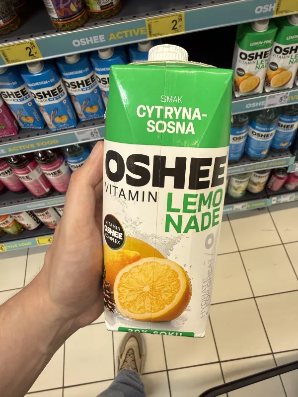 Oshee Vitamin Lemonade cytryna-sosna | 750ml