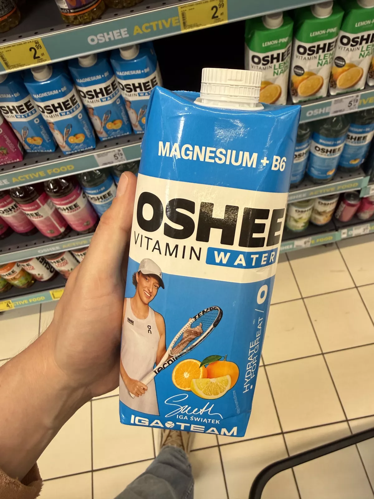 Oshee Vitamin Water Magnez + B6 cytryna-pomarańcza Iga Świątek | 750ml