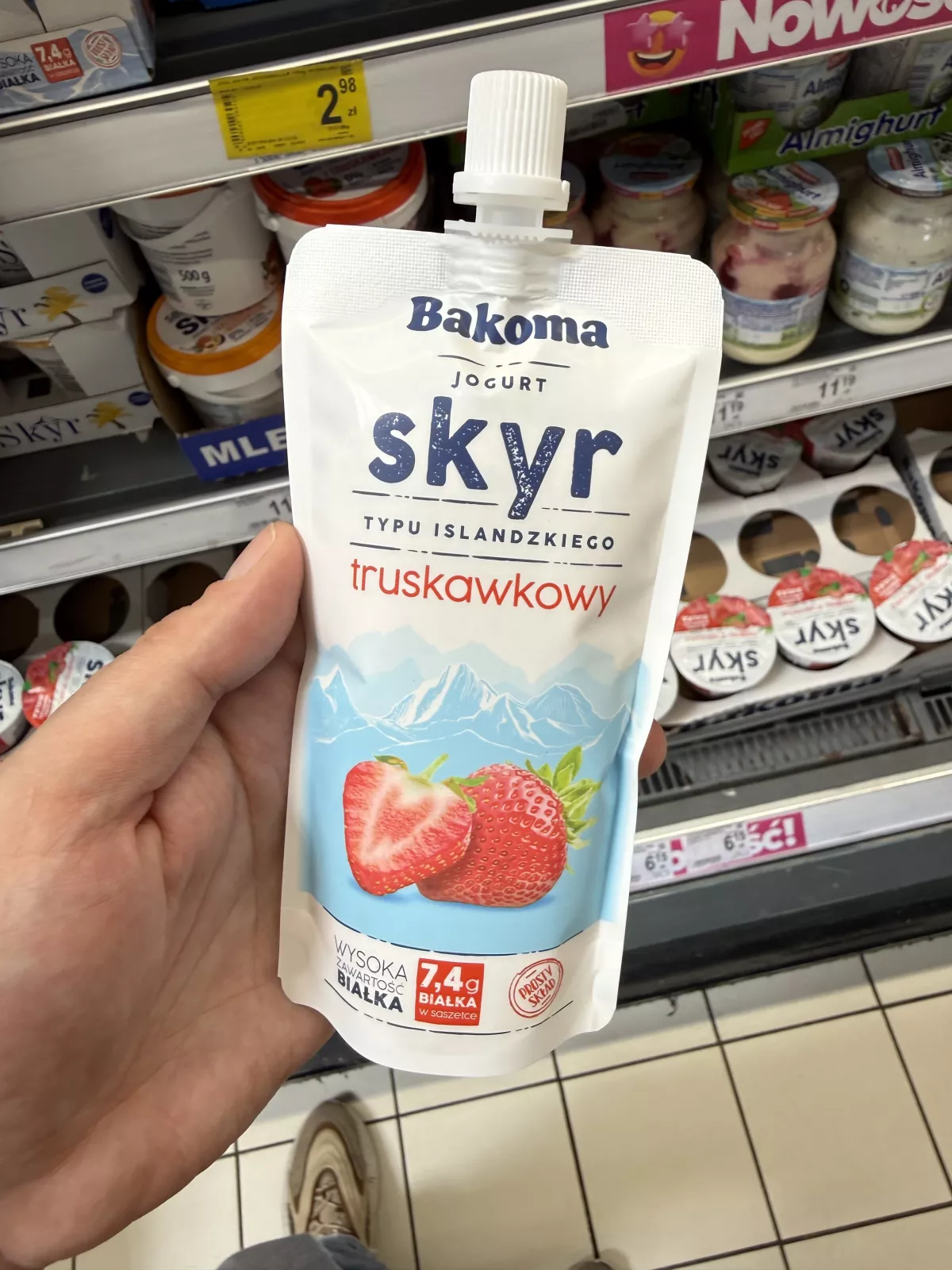 Bakoma Skyr jogurt typu islandzkiego truskawkowy | 120g