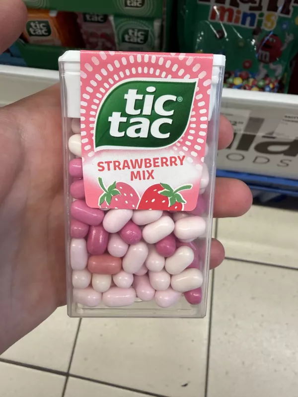 Tic Tac Strawberry Mix | 54g