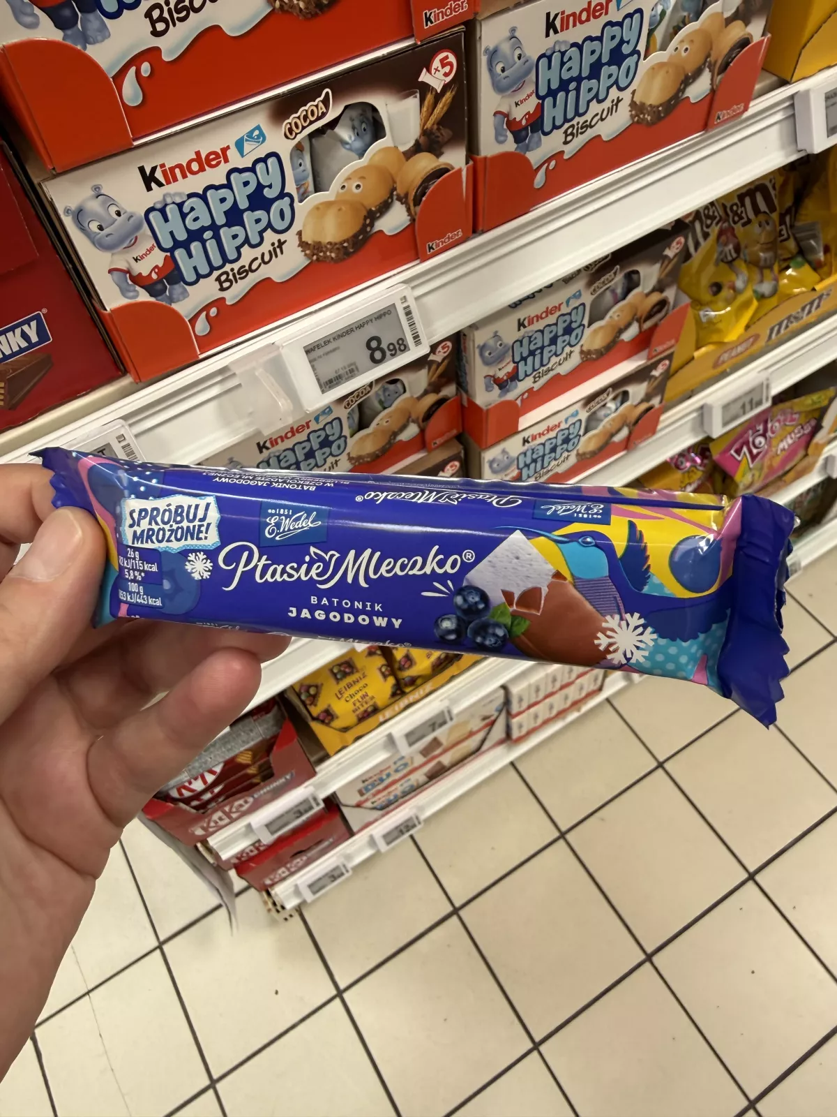 E. Wedel Ptasie Mleczko Batonik jagodowy w czekoladzie mlecznej | 26g