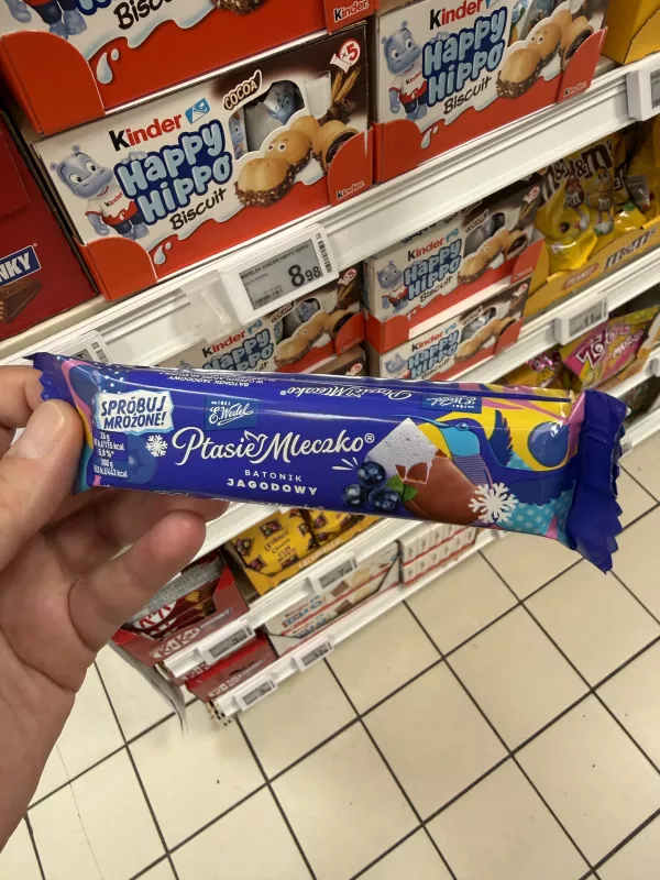 E. Wedel Ptasie Mleczko Batonik jagodowy w czekoladzie mlecznej | 26g