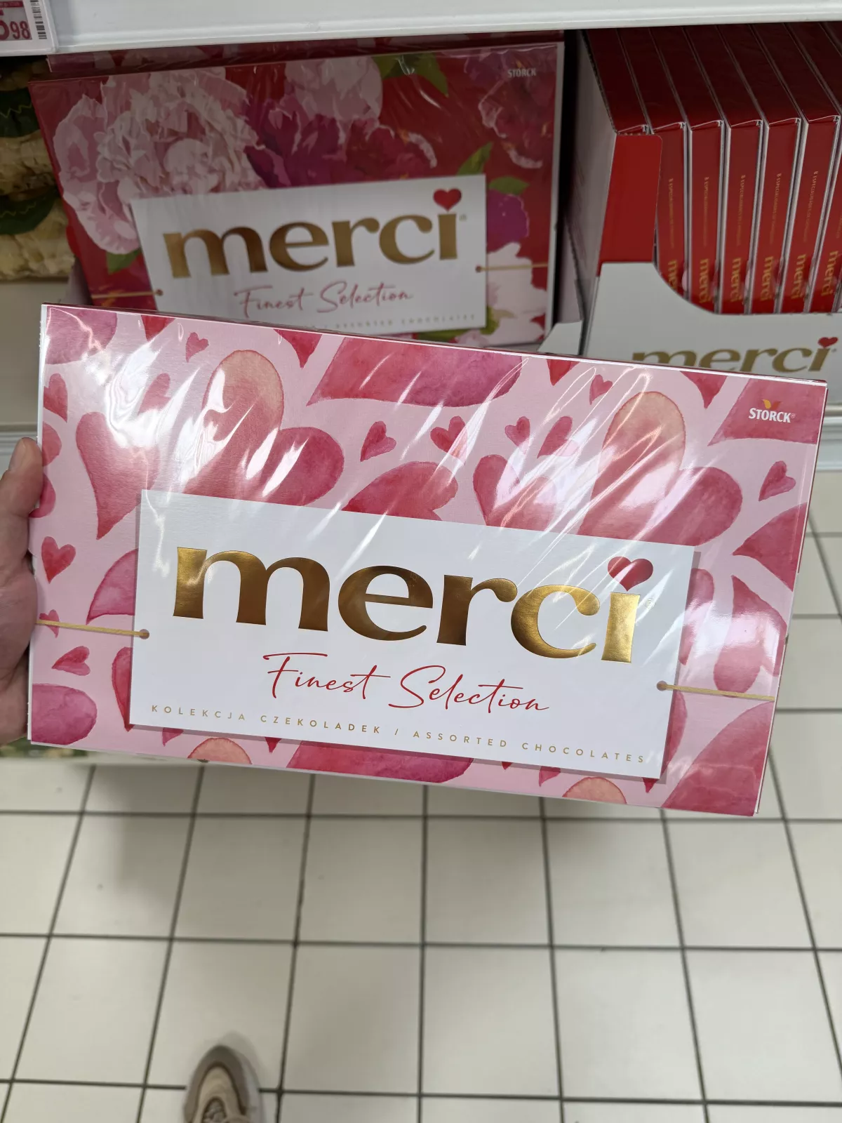 merci Finest Selection Kolekcja czekoladek / Assorted Chocolates (różowe w serca) | 400g