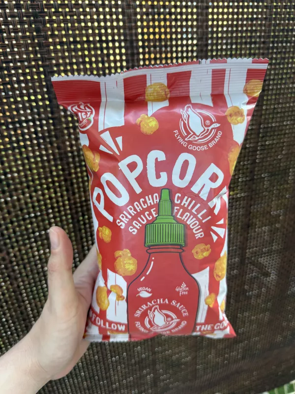 Flying Goose Brand Popcorn Sriracha Chilli Sauce Flavour / Popcorn o smaku sosu chilli Sriracha | 80g