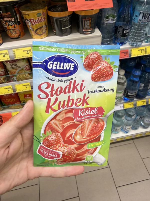 Gellwe Słodki Kubek Kisiel smak truskawkowy z kawałkami owoców | 28g