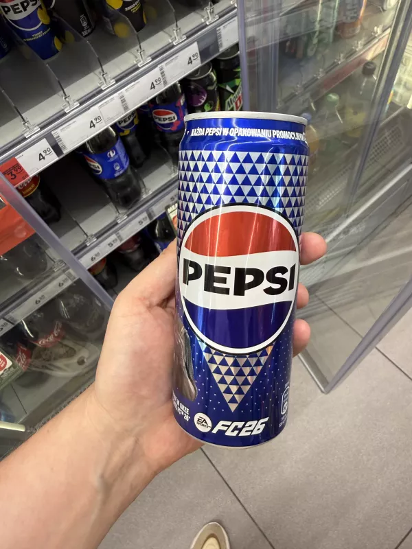 Pepsi Cola EA Sports FC 26 Ronaldinho | 330ml