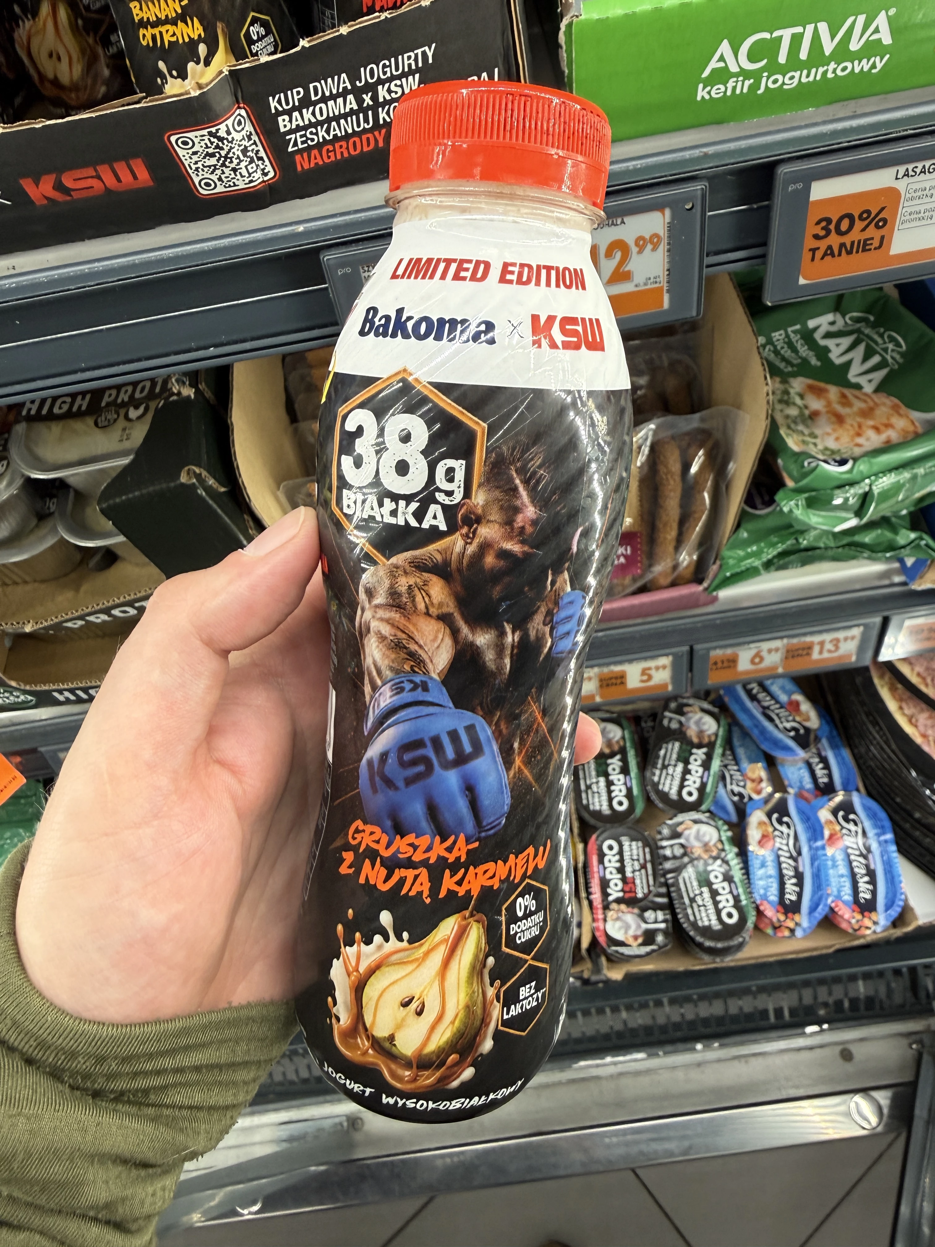Bakoma x KSW Jogurt wysokobiałkowy gruszka z nutą karmelu (edycja limitowana) | 380g