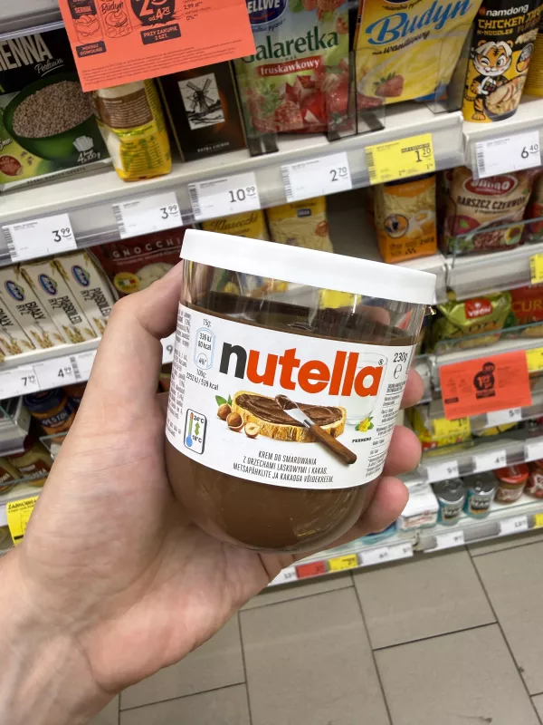 Nutella krem do smarowania z orzechami laskowymi i kakao (plastikowy kubek) | 230g
