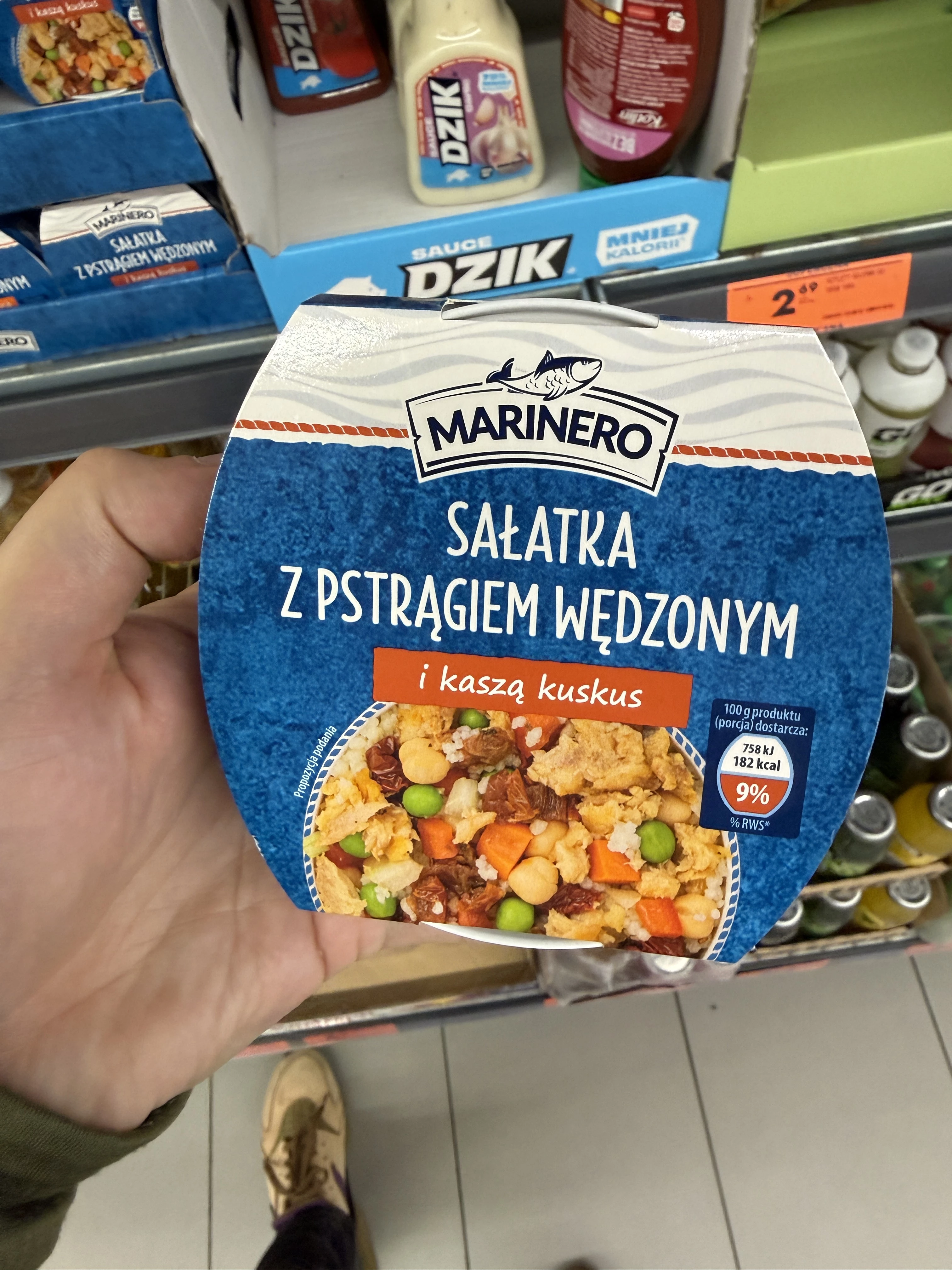 Marinero Sałatka z pstrągiem wędzonym i kaszą kuskus | 160g