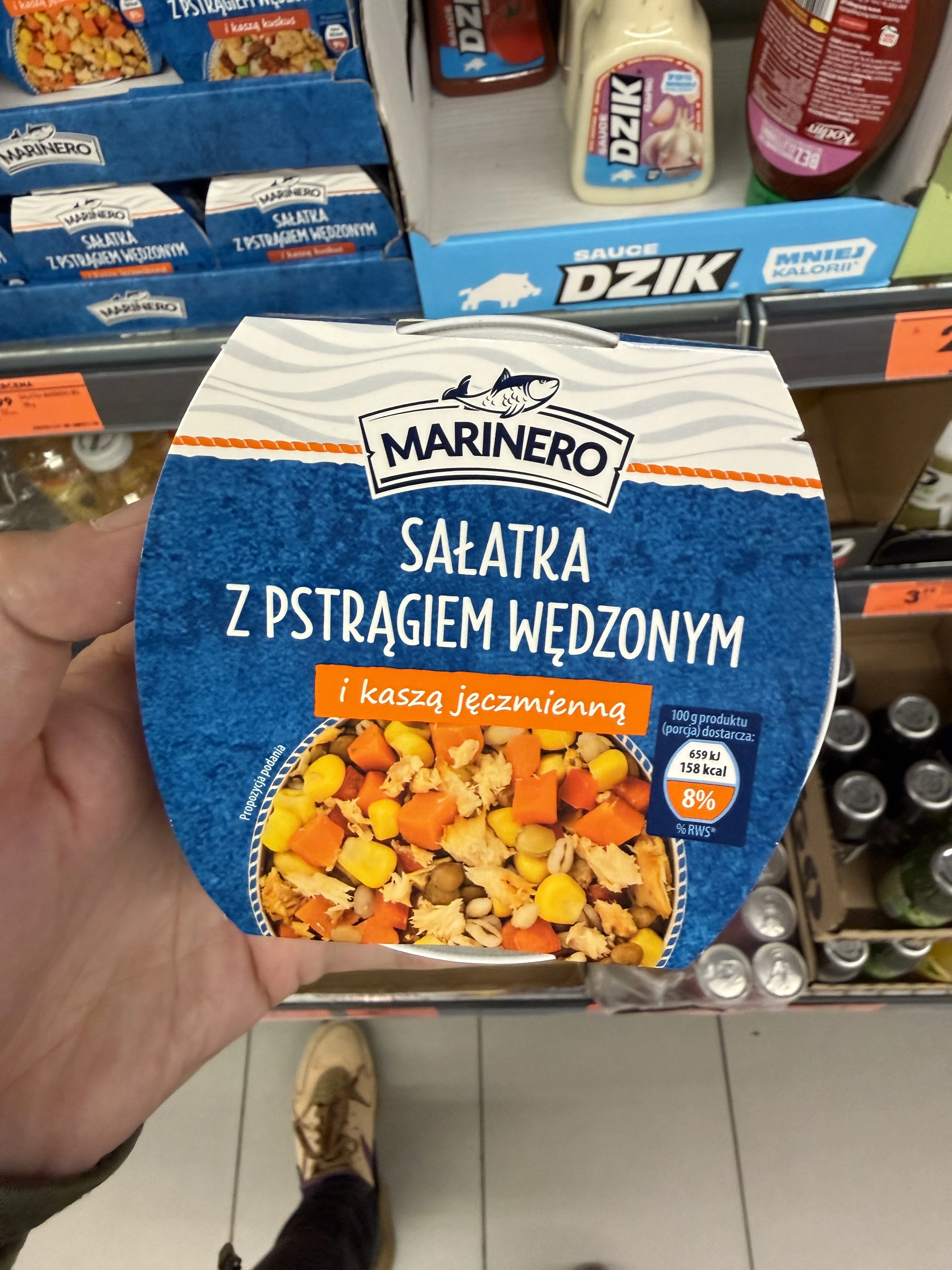 Marinero Sałatka z pstrągiem wędzonym i kaszą jęczmienną | 160g