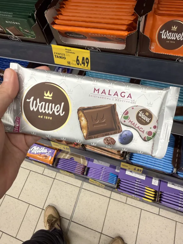 Wawel Czekolada nadziewana Malaga śmietankowa z rodzynkami | 92g