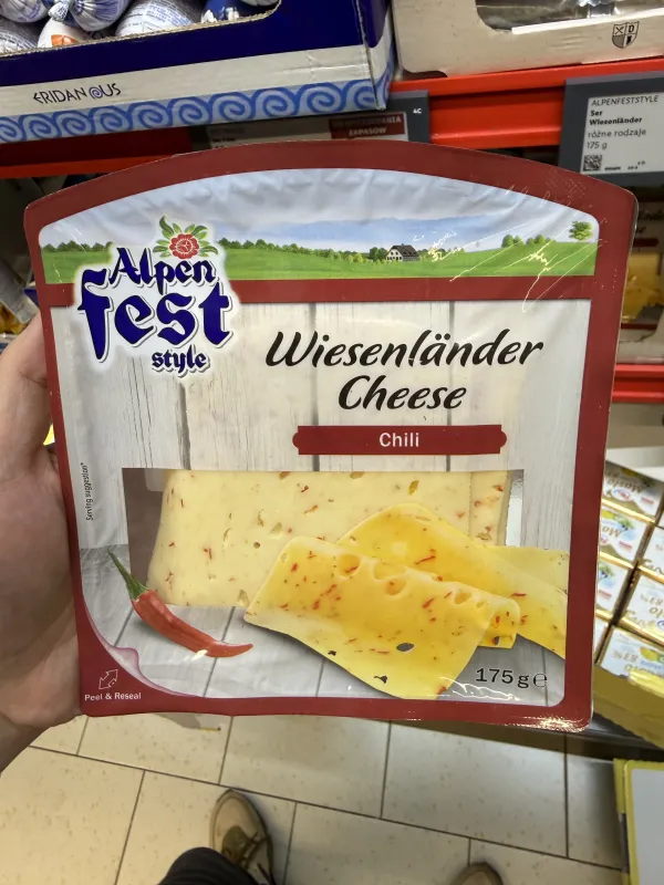 Alpenfest Style Wiesenländer Cheese Chili / Ser podpuszczkowy dojrzewający w plastrach z papryczką chili | 175g