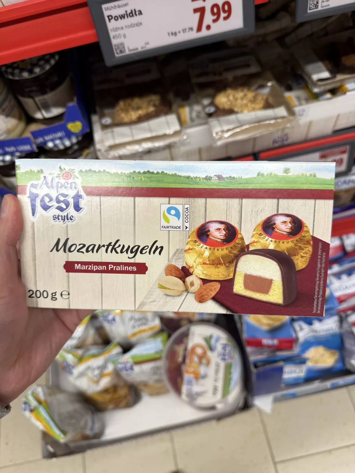 Alpenfest Style Mozartkugeln Marzipan Pralines / Praliny nadziewane marcepanem i kremem z orzechami laskowymi | 200g