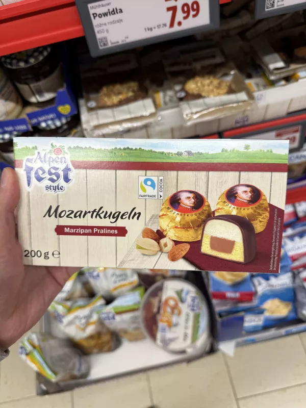 Alpenfest Style Mozartkugeln Marzipan Pralines / Praliny nadziewane marcepanem i kremem z orzechami laskowymi | 200g