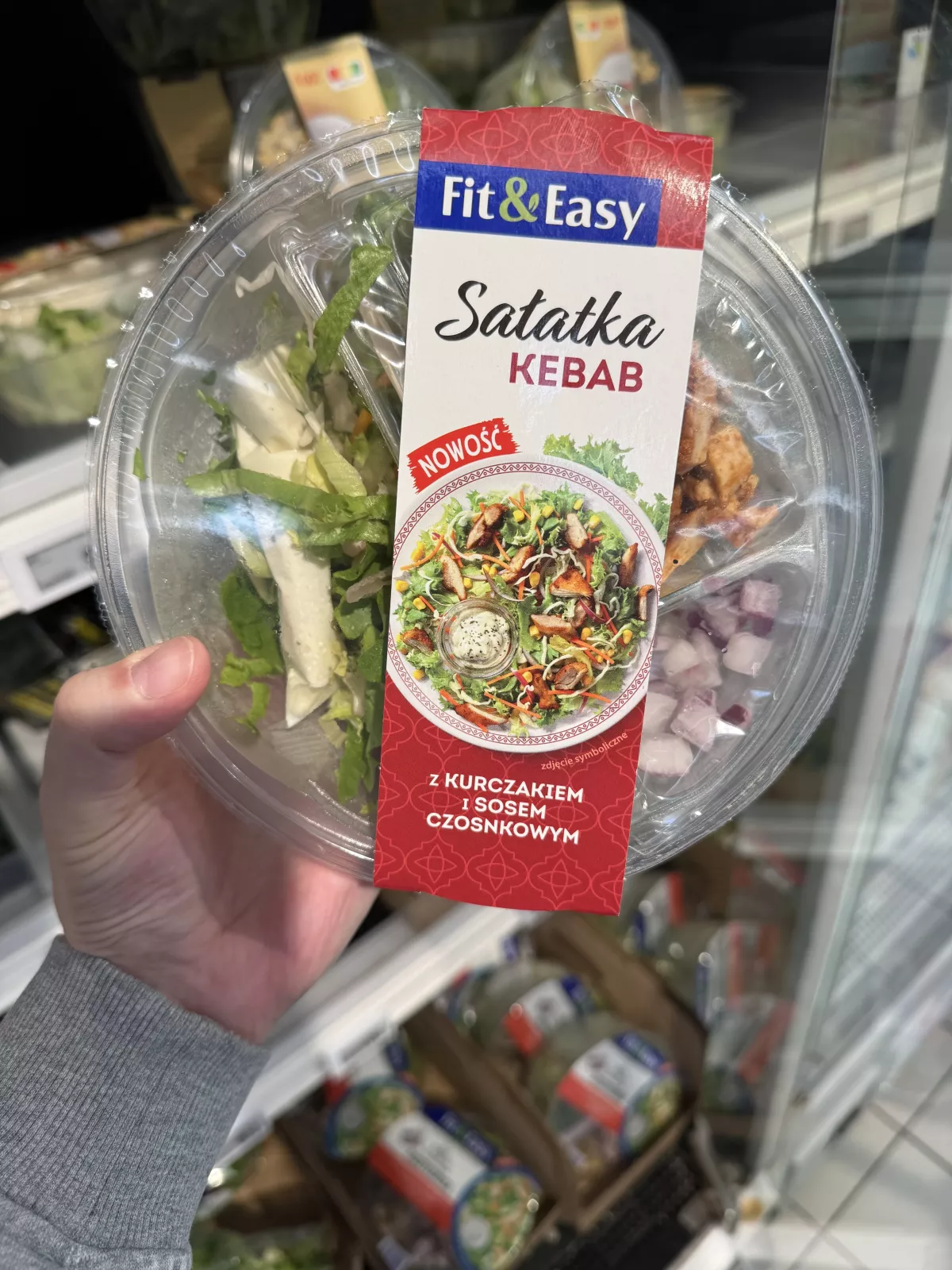 Fit & Easy Sałatka Kebab z kurczakiem i sosem czosnkowym | 200g
