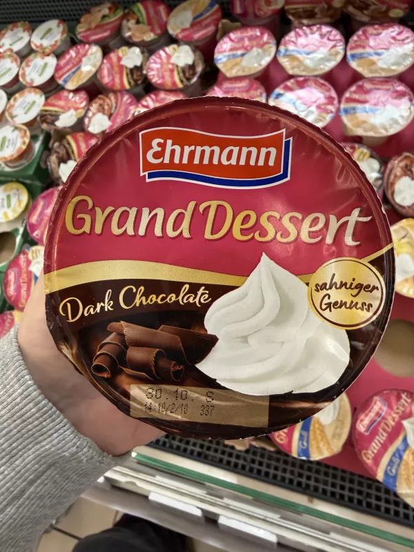 Ehrmann Grand Dessert Dark Chocolate / Deser mleczny z ciemną czekoladą i bitą śmietanką | 190g