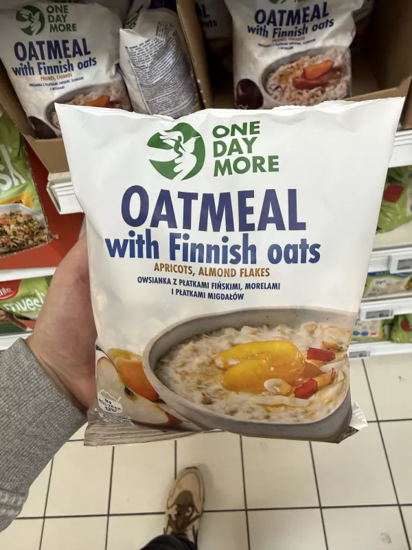 One Day More Oatmeal with Finnish oats Apricots, Almond Flakes / Owsianka z płatkami fińskimi, morelami i płatkami migdałów | 350g