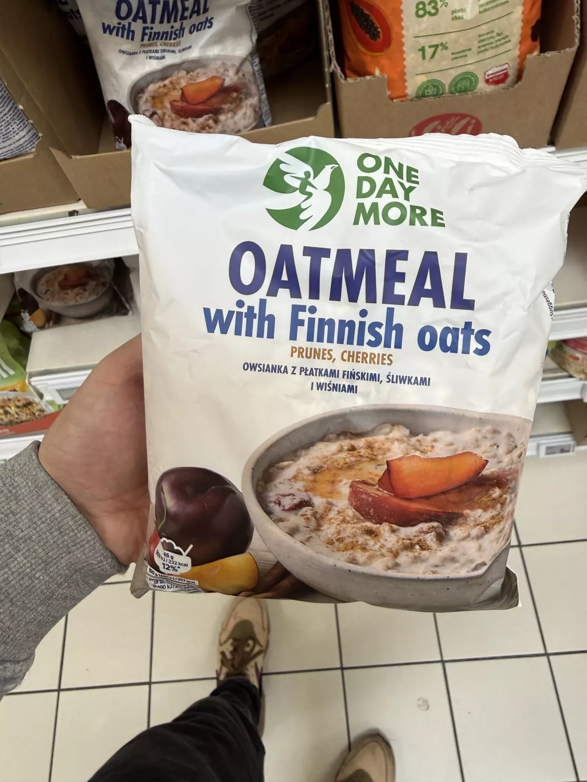 One Day More Oatmeal with Finnish oats Prunes, Cherries / Owsianka z płatkami fińskimi, śliwkami i wiśniami | 350g