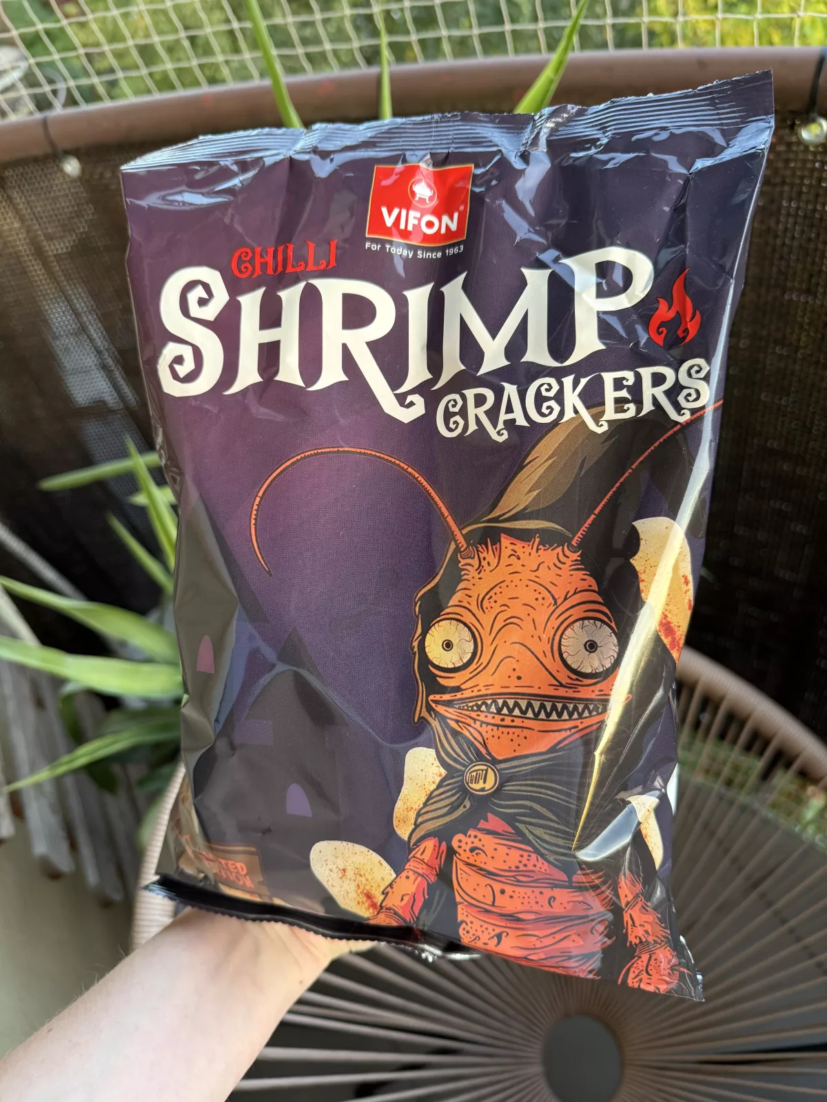 Vifon Chilli Shrimp Crackers prażynki krewetkowe o smaku chili | 100g