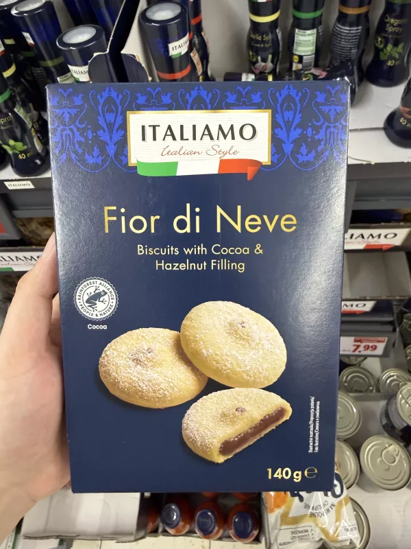 Italiamo Fior di Neve Biscuits with Cocoa & Hazelnut Filling / Ciastka z nadzieniem kakaowo-orzechowym | 140g