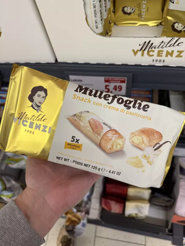 Matilde Vicenzi Millefoglie Snack con crema di pasticceria / Ciastka z ciasta francuskiego z kremem | 125g