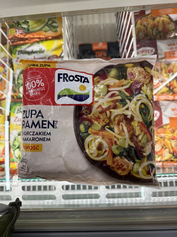 FRoSTA Zupa Ramen Style z kurczakiem i makaronem | 400g