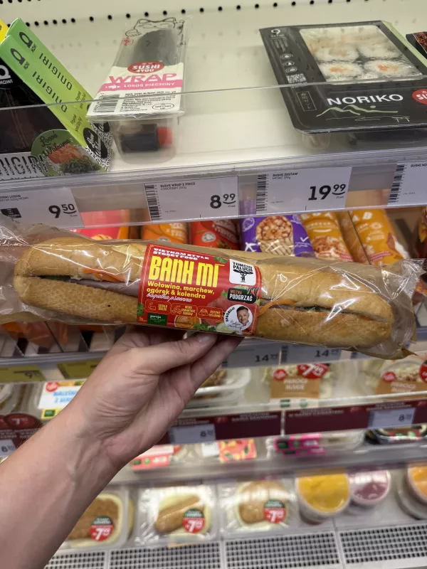 Tomcio Paluch Bánh mì wołowina, marchew, ogórek & kolendra, bagietka pszenna Mateusz Gessler | 230g