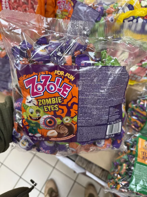Zozole For Fun Zombie Eyes cukierki z nadzieniem orzechowym | 1kg