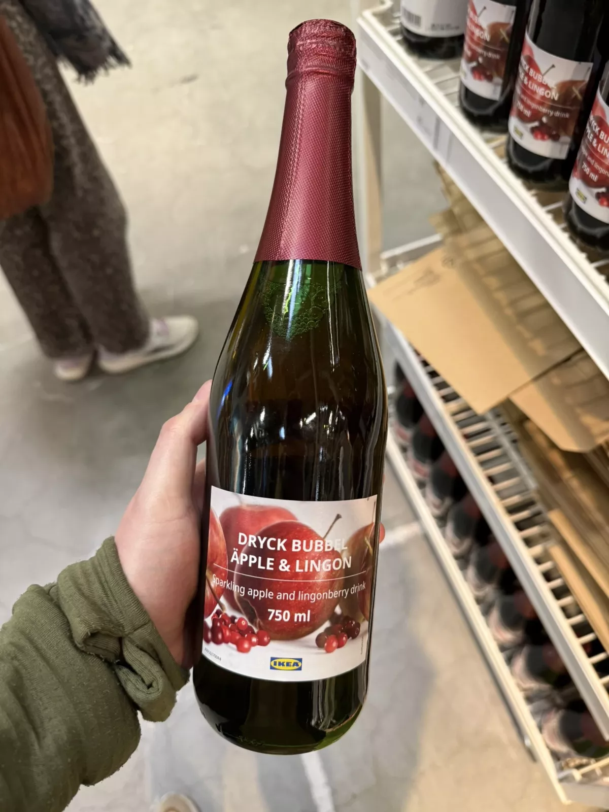 IKEA Dryck Bubbel Äpple & Lingon – gazowany napój jabłko i borówka | 750ml