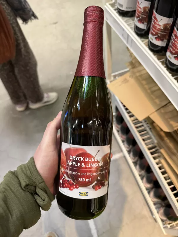 IKEA Dryck Bubbel Äpple & Lingon – gazowany napój jabłko i borówka | 750ml