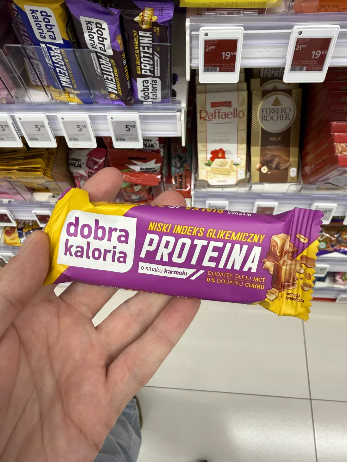 Dobra Kaloria Proteina baton o smaku karmelu | 45g