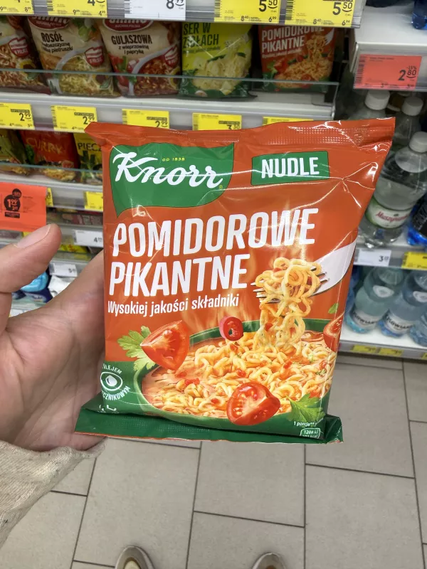 Knorr Nudle Pomidorowe Pikantne | 63g