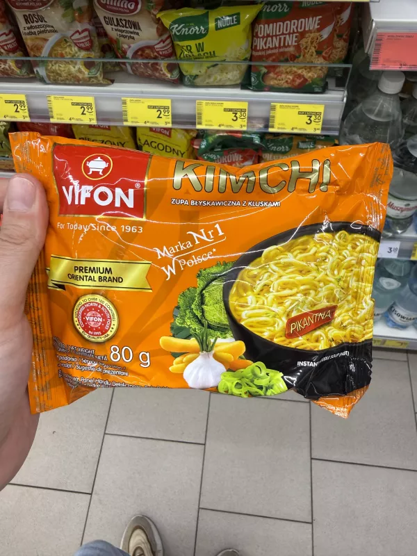 Vifon Kimchi zupa błyskawiczna z kluskami pikantna | 80g