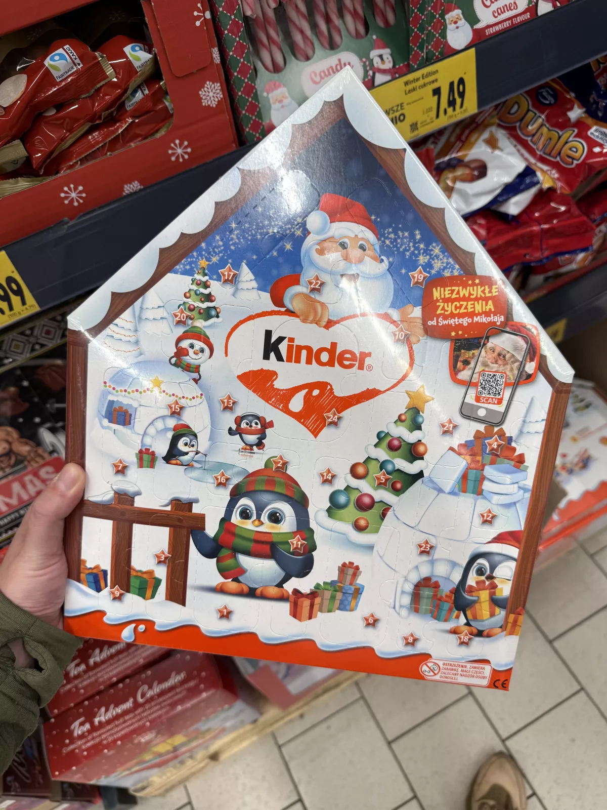 Kinder kalendarz adwentowy w kształcie domku | 184g