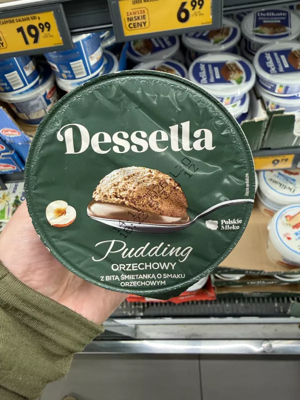 Dessella Pudding orzechowy z bitą śmietanką o smaku orzechowym | 200g