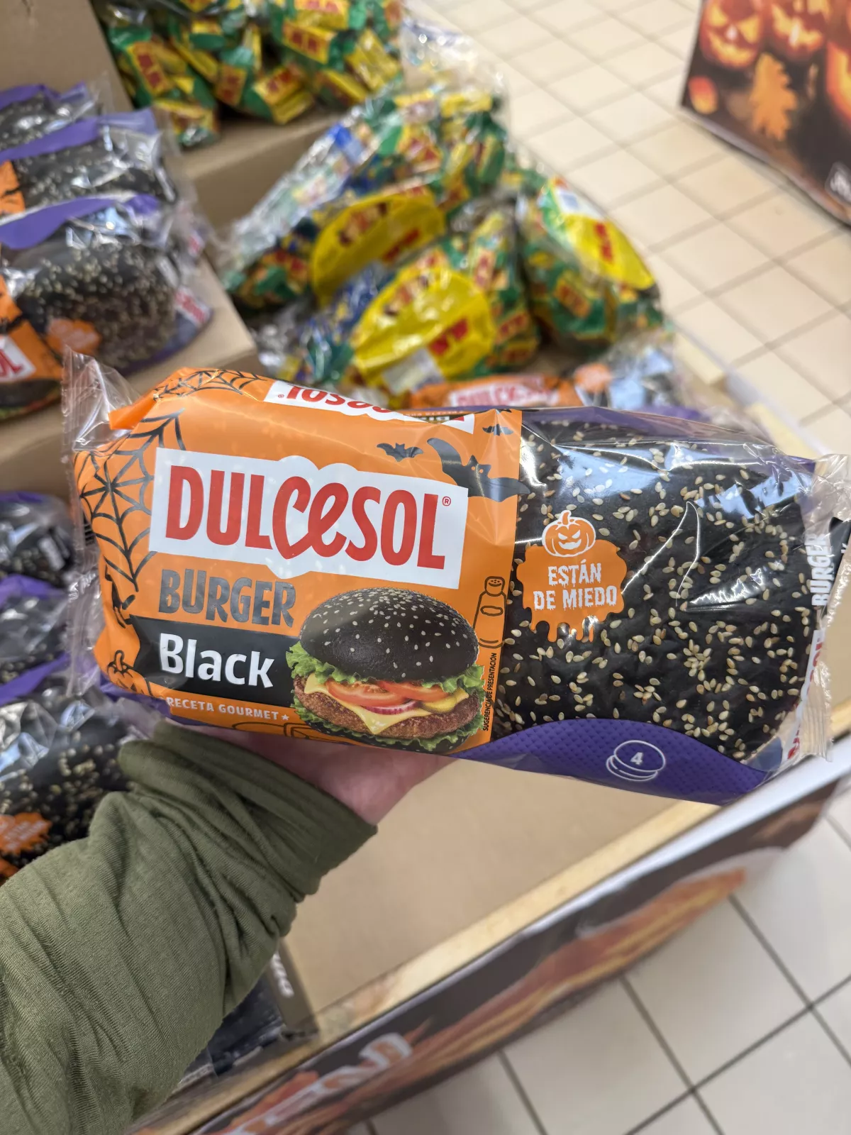 Dulcesol Burger Black bułki do burgerów z sezamem | 340g