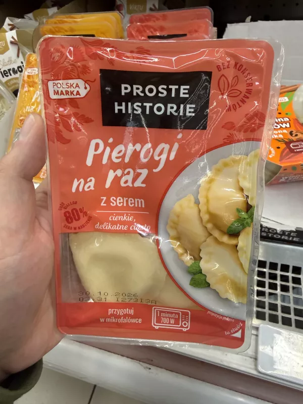 Proste Historie Pierogi na raz z serem | 180g